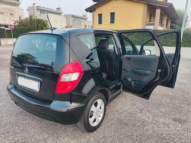 Usata Mercedes A150 95 CV (69 kW) 2009 Nero Monovolume