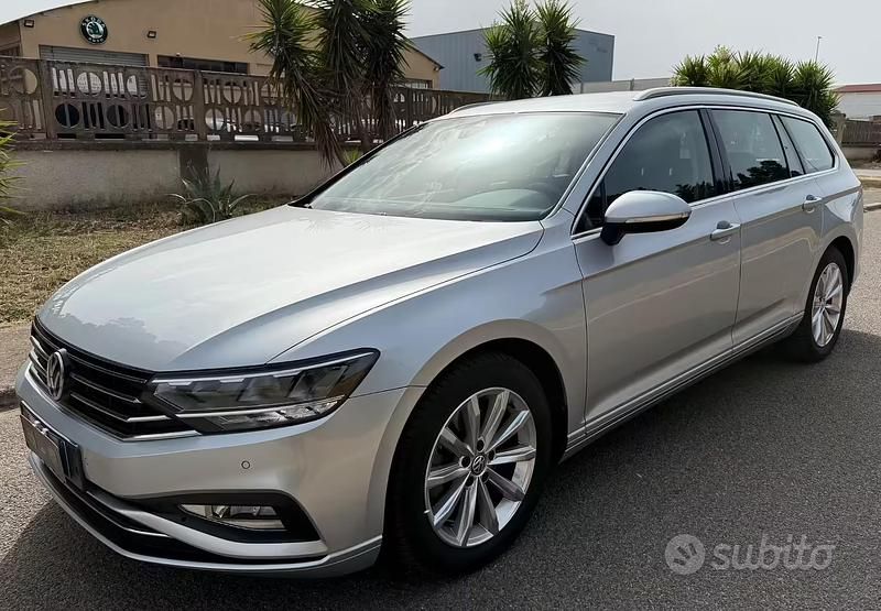 Usata VW Passat Business 120 CV (88 kW) 2020 Grigio Station wagon