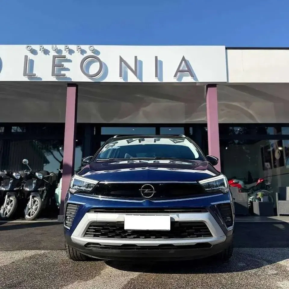 Usata Opel Crossland Ultimate 131 CV (96 kW) 2023 Navy blue SUV