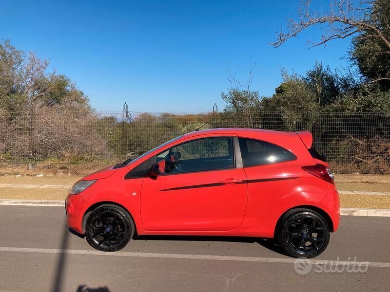 Rosso Usata 2013 Ford Ka Due volumi | 5200 € (Buon prezzo) - Immagine 1/4