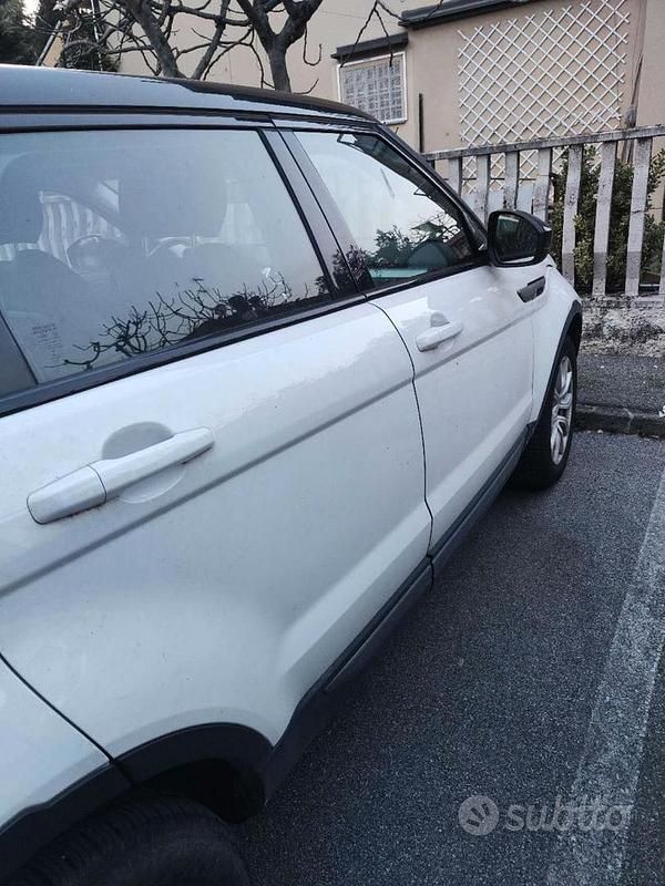 Usata Land Rover Range Rover evoque SE 150 CV (110 kW) 2019 Bianco SUV