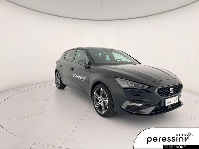 Nuova Seat Leon FR 116 CV (85 kW) 2025 Nero midnight Berlina