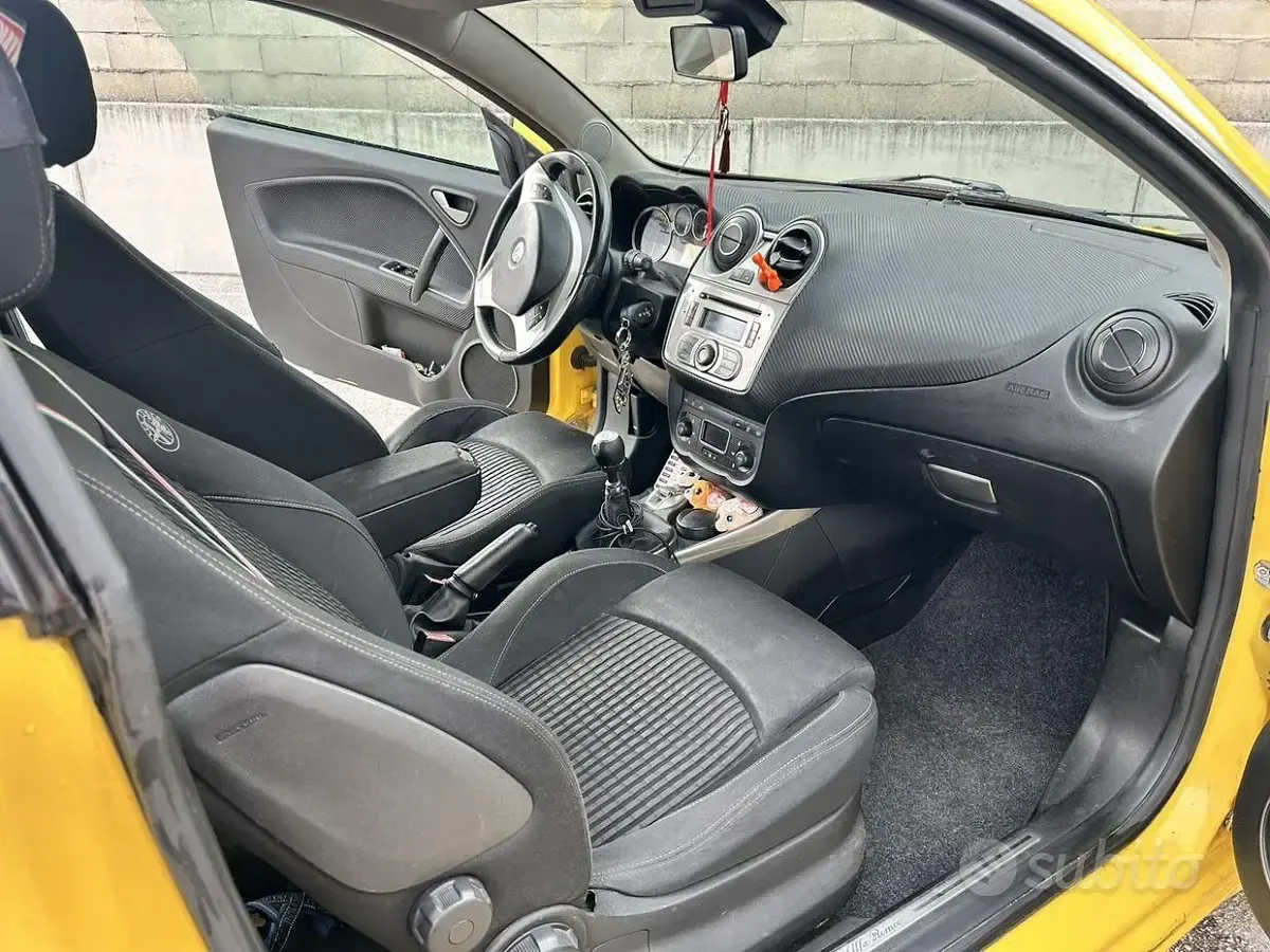 Usata Alfa Romeo MiTo 90 CV (66 kW) 2009 Giallo Utilitaria
