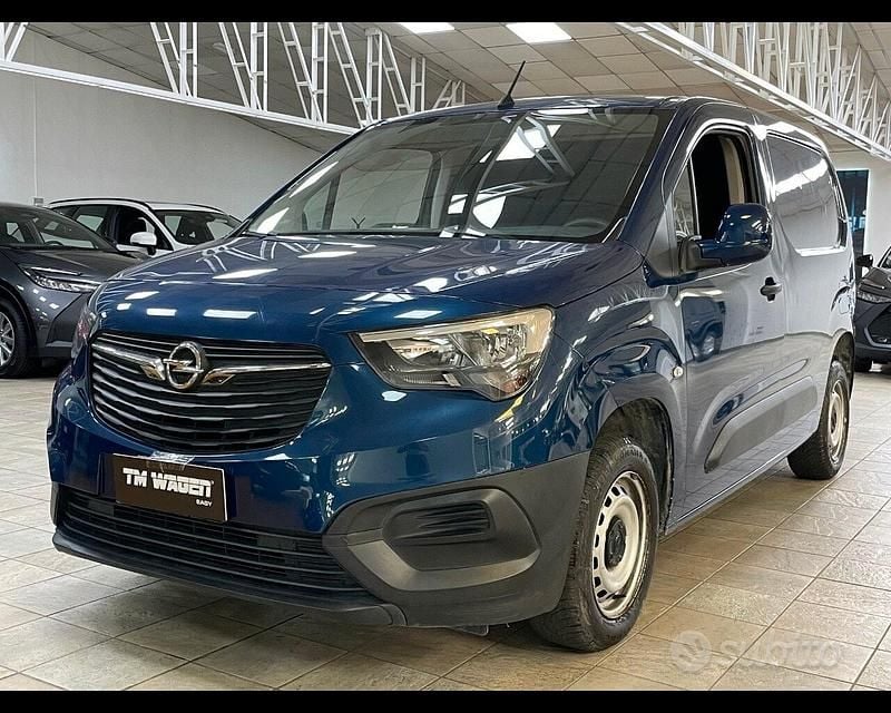 Blu Usata 2020 Opel Combo S Monovolume | 7499 € (Ottimo prezzo) - Immagine 1/4