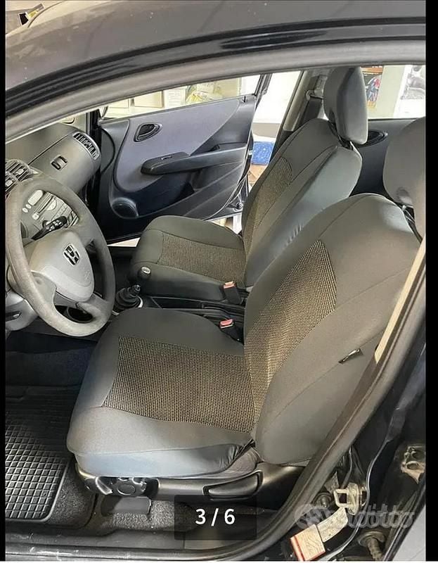 Usata Honda Jazz S 77 CV (56 kW) 2005 Nero Utilitaria