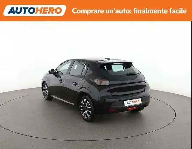 Usata Peugeot 208 Active 75 CV (55 kW) 2024 Nero Utilitaria