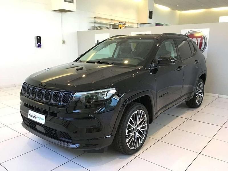 Usata Jeep Compass Summit 131 CV (96 kW) 2025 Nero SUV