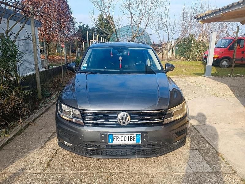 Usata VW Tiguan 150 CV (110 kW) 2018 Grigio SUV