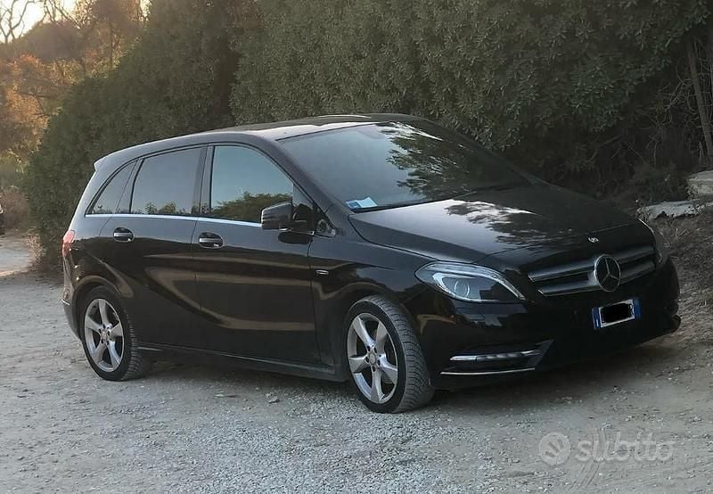Usata Mercedes B180 110 CV (80 kW) 2013 Monovolume