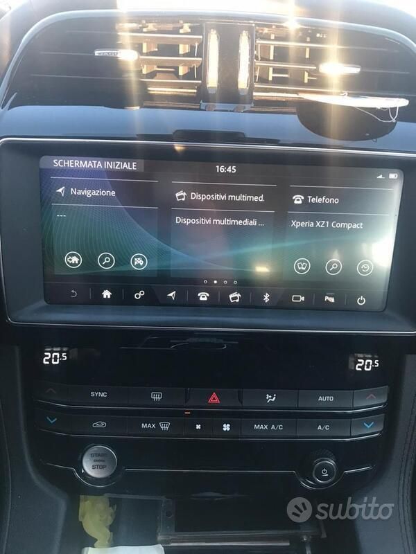 Usata Jaguar F-Pace Prestige 180 CV (132 kW) 2019 Grigio SUV