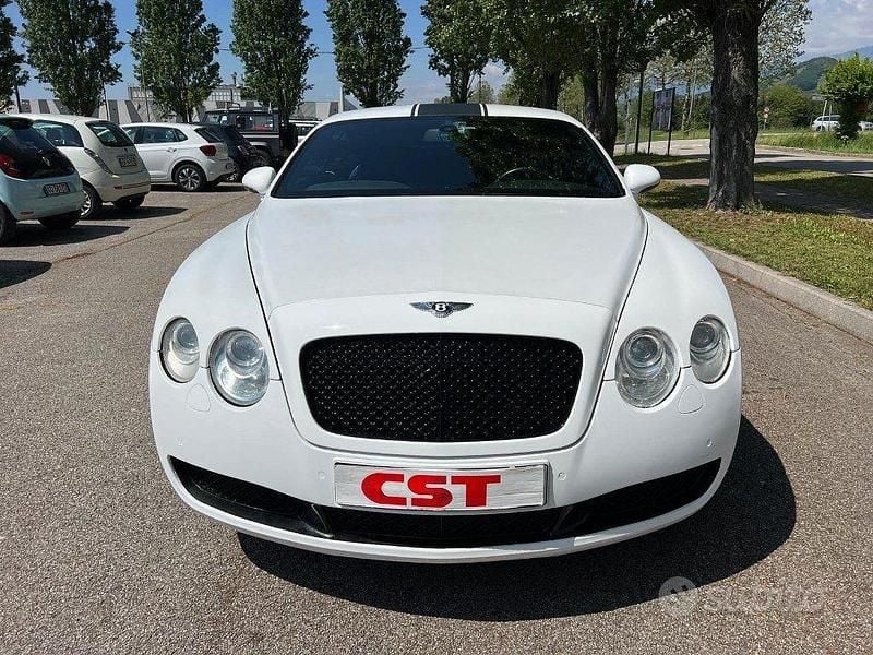 Usata Bentley Continental GT 560 CV (411 kW) 2008 Bianco Coupé