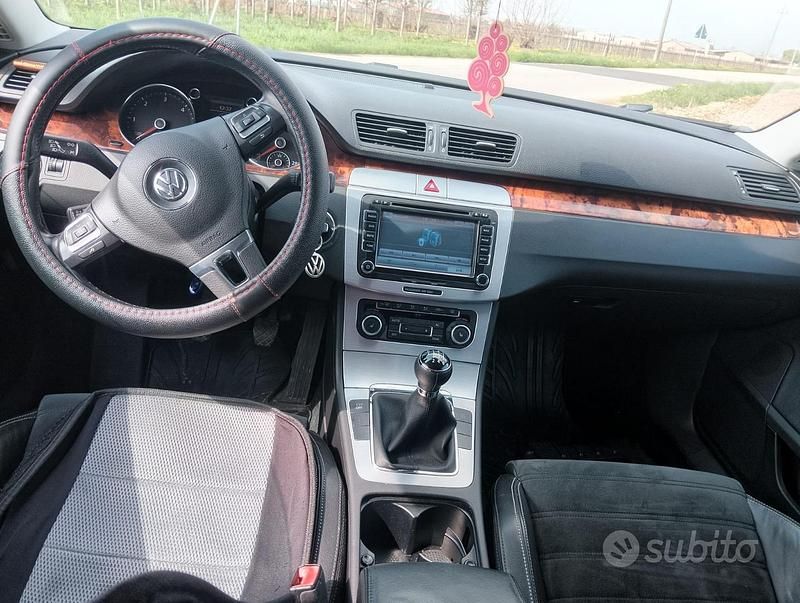 Usata VW Passat 2009 Grigio Berlina