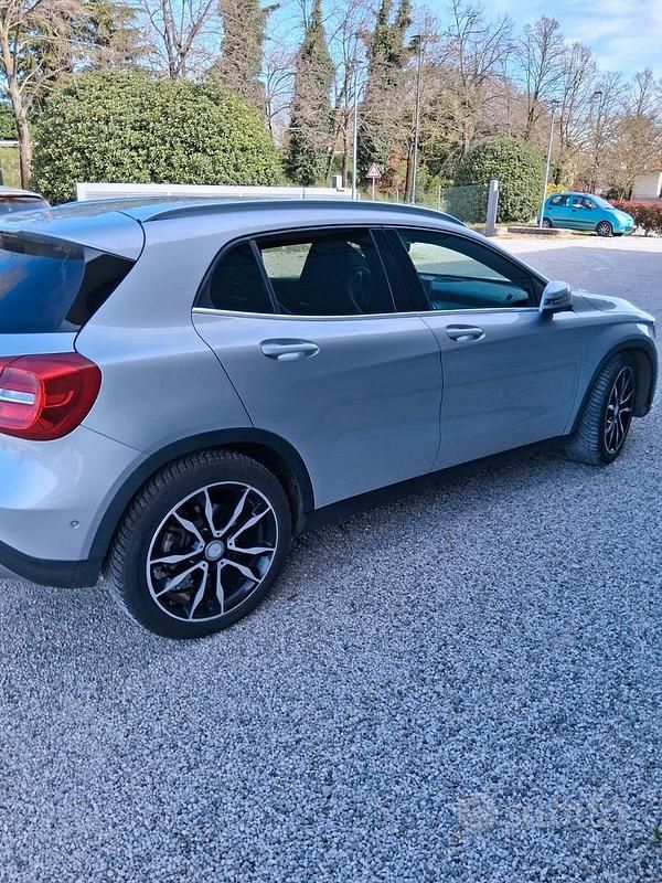 Usata Mercedes GLA220 2014 Grigio SUV