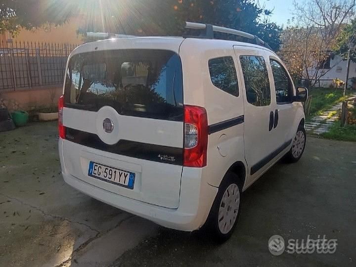 Bianco Usata 2012 Fiat Qubo Trekking Monovolume | 2500 € (Super prezzo) - Immagine 1/4