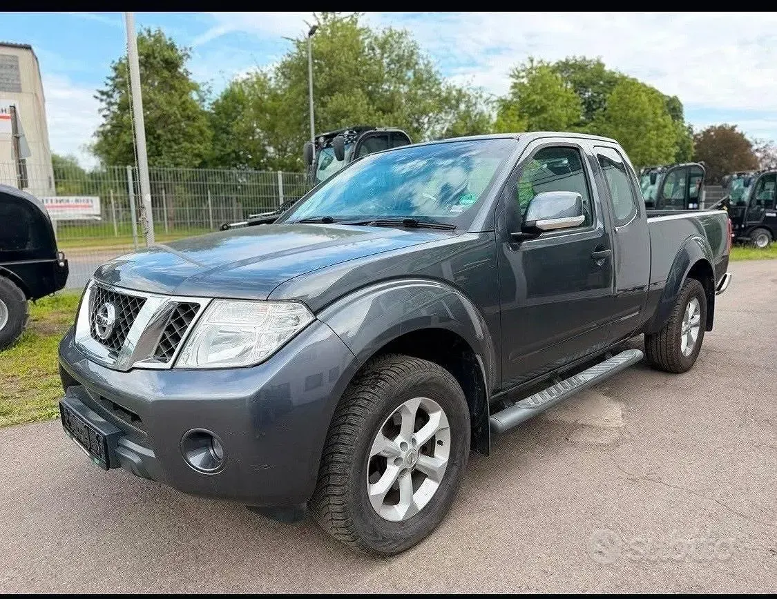 Usata Nissan Navara 190 CV (139 kW) 2014 Pick-up