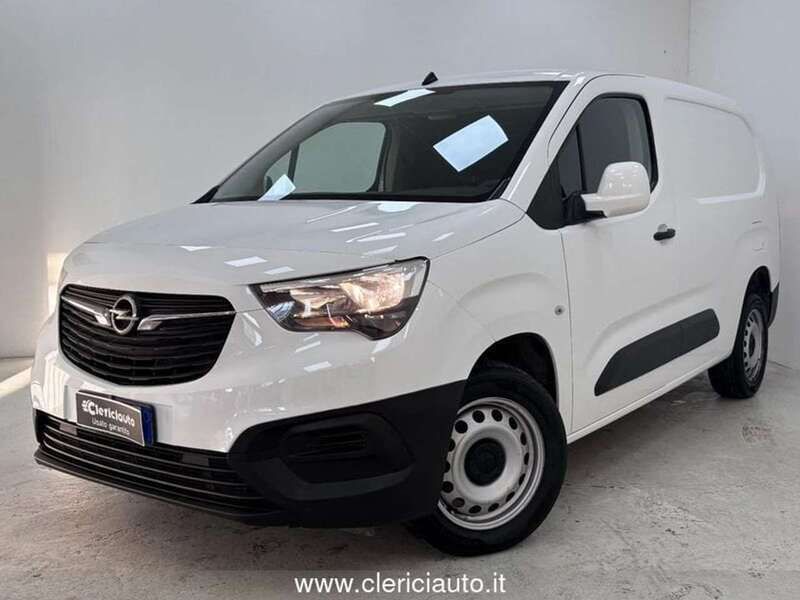 Usata Opel Combo Edition 131 CV (96 kW) 2021 Bianco Monovolume