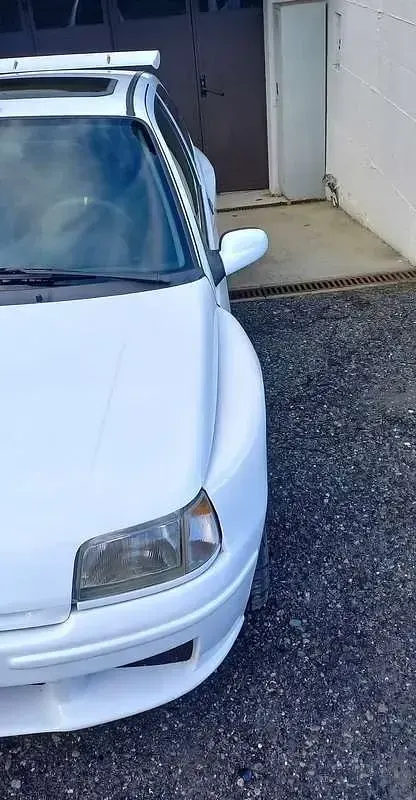 Usata Renault Clio 135 CV (99 kW) 1995 Utilitaria