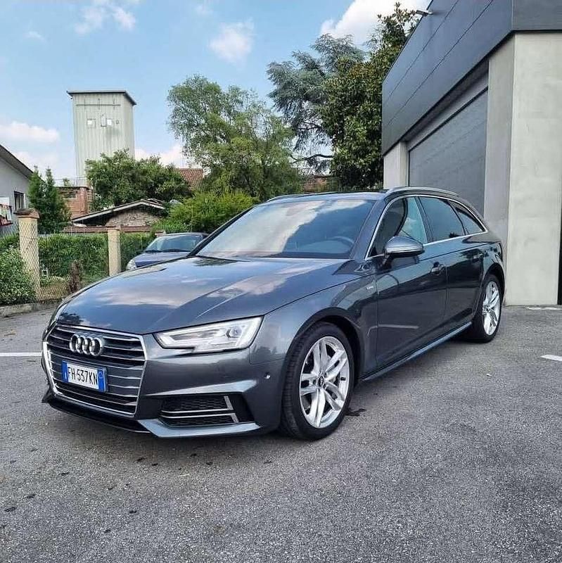 Usata Audi A4 S-Line 190 CV (139 kW) 2017 Grigio Station wagon