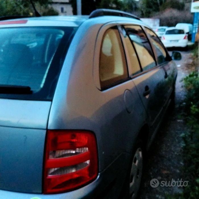 Usata Skoda Fabia 101 CV (74 kW) 2003 Blu Station wagon