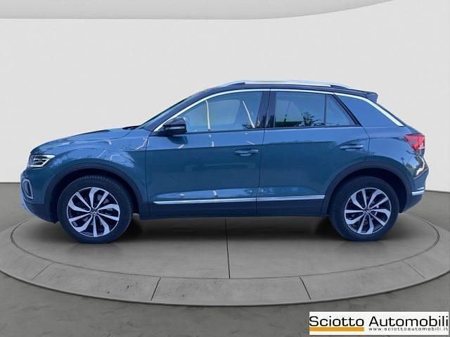 Usata VW T-Roc Style 150 CV (110 kW) 2022 Petroleum blu SUV