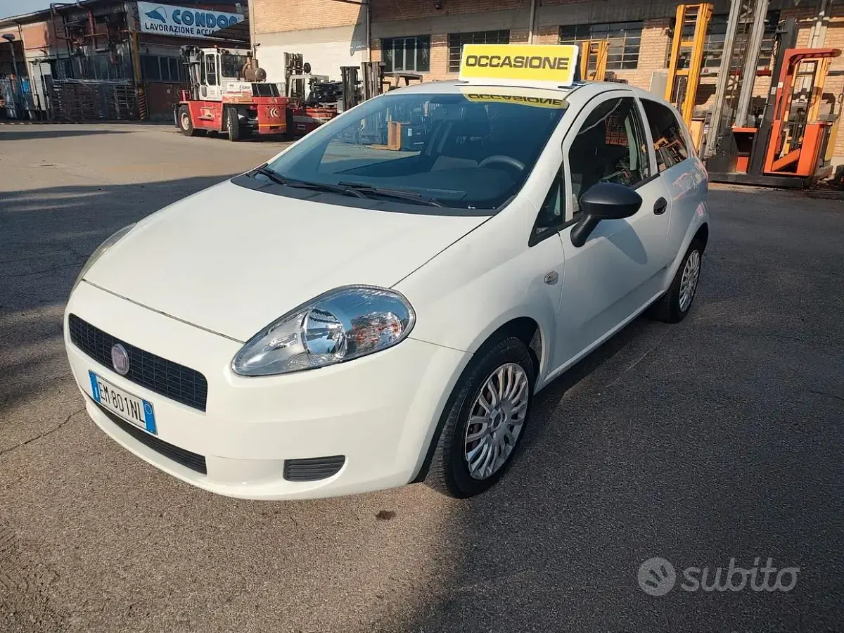 Usata Fiat Grande Punto S 75 CV (55 kW) 2012 Utilitaria