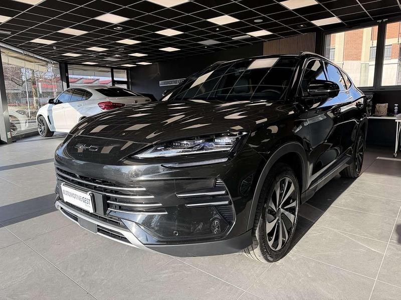 Nero Usata 2025 BYD Seal U Boost SUV | 29.890 € (Buon prezzo) - Immagine 1/4