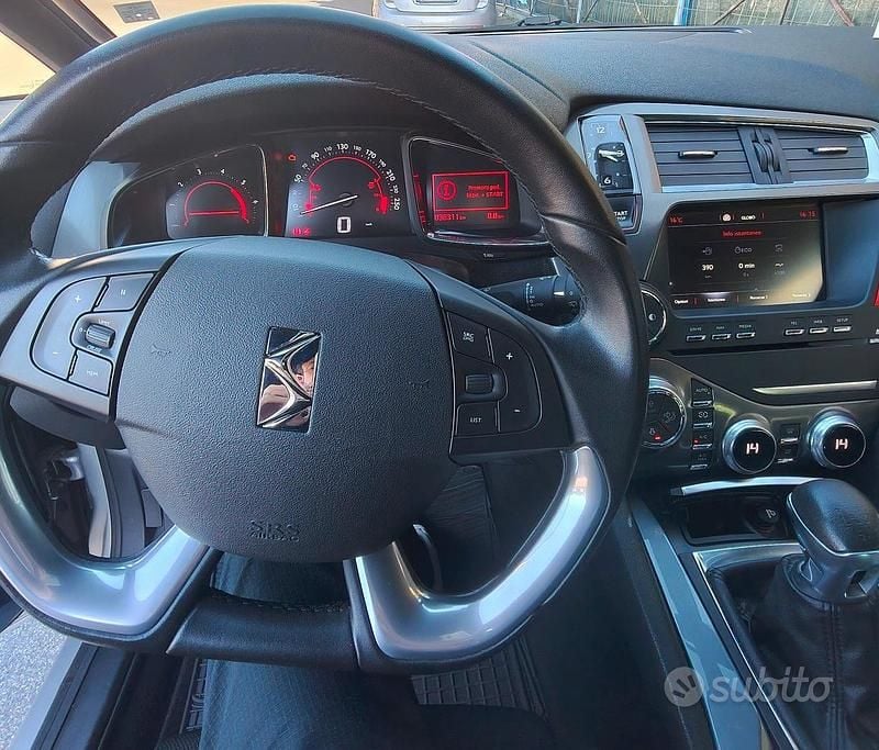 Usata DS Automobiles DS5 120 CV (88 kW) 2015 Grigio Utilitaria