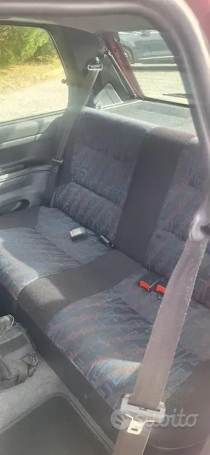 Usata Peugeot 106 75 CV (55 kW) 1997 Rosso Utilitaria