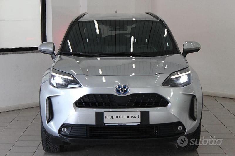 Usata Toyota Yaris Cross Trend 116 CV (85 kW) 2022 Grigio SUV