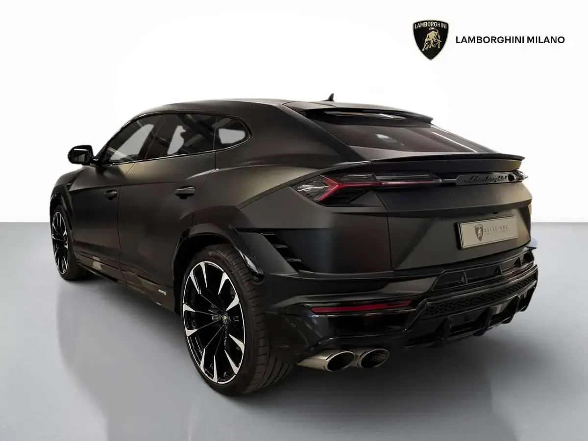 Usata Lamborghini Urus 666 CV (489 kW) 2023 Nero nemesis SUV
