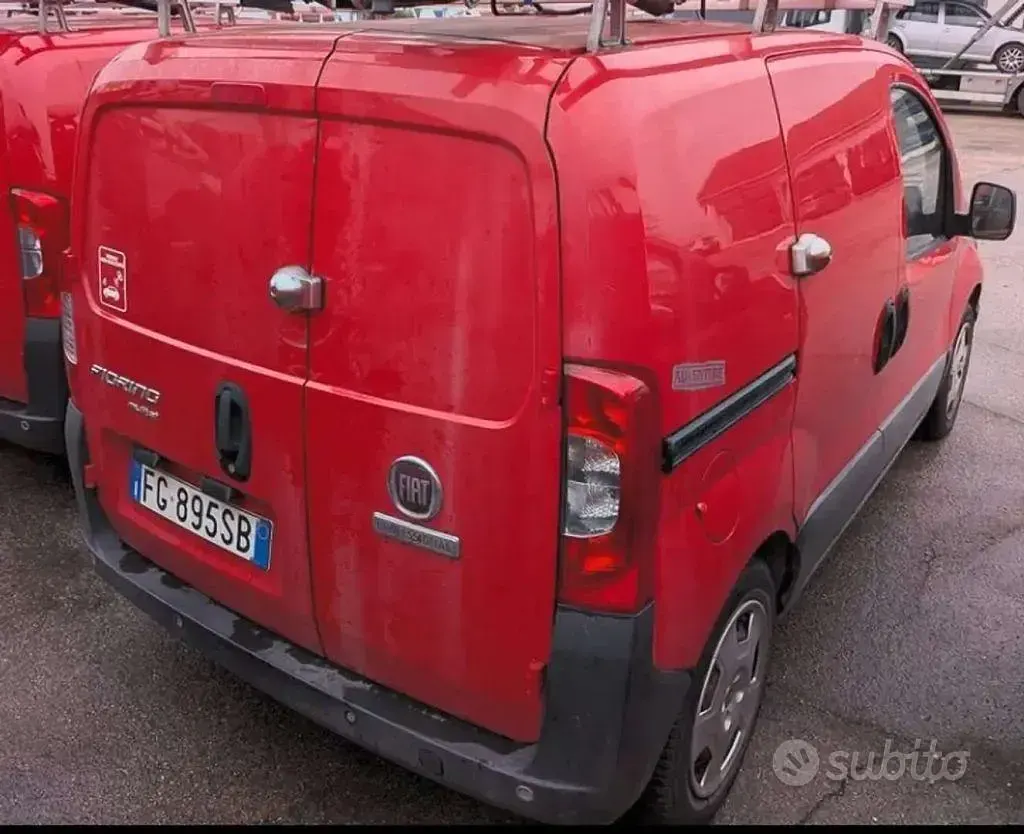 Usata Fiat Fiorino 95 CV (69 kW) 2015 Rosso Monovolume