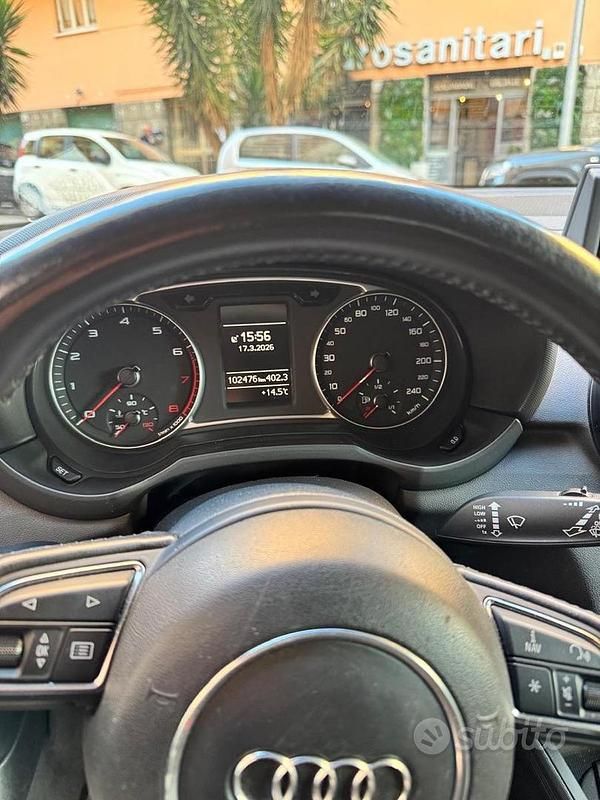 Usata Audi A1 122 CV (89 kW) 2011 Rosso Utilitaria
