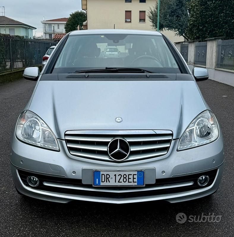 Usata 2008 Mercedes A150 Tre volumi | 2700 € - Immagine 1/4