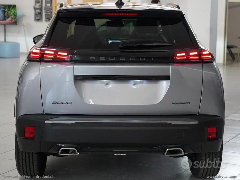 Nuova Peugeot 2008 GT 136 CV (100 kW) 2025 Grigio SUV
