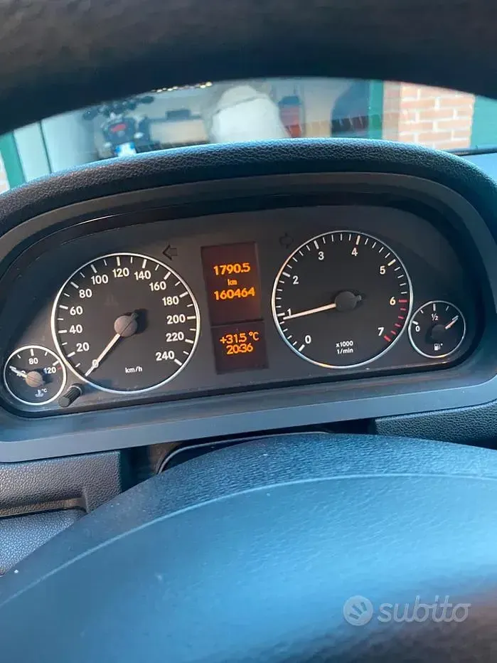 Usata Mercedes A160 Executive 95 CV (69 kW) 2010 Grigio Berlina