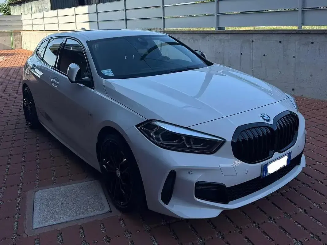 Usata BMW 118 M Sport 150 CV (110 kW) 2021 Bianco Berlina
