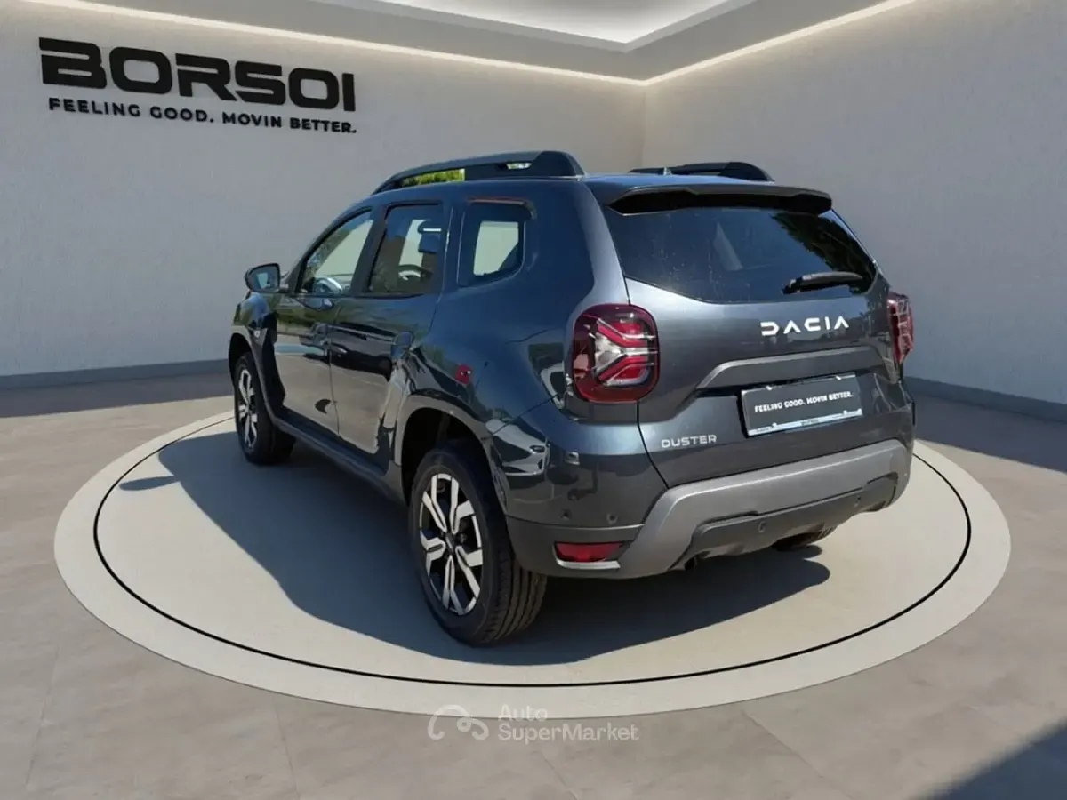 Usado Dacia Duster Expression 101 CV (74 kW) 2022 Gris SUV