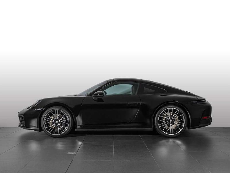 Nuova Porsche 992 394 CV (289 kW) 2026 Nero Coupé