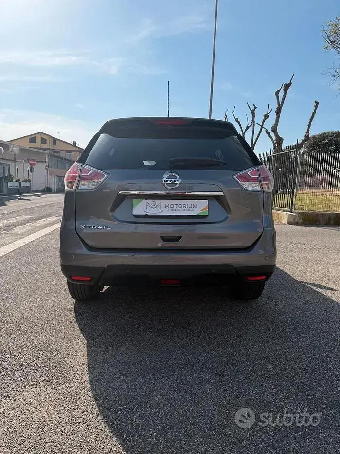 Usata Nissan X-Trail 131 CV (96 kW) 2016 Grigio SUV