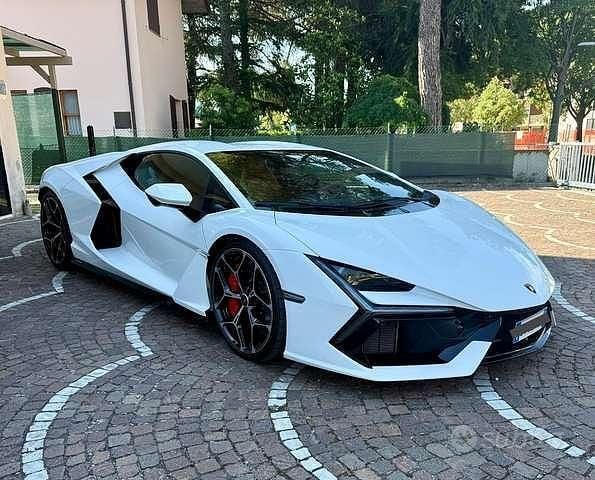 Usata Lamborghini Revuelto 825 CV (606 kW) 2024 Bianco Coupé