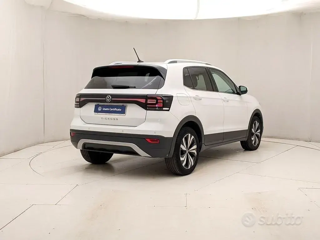 Usata VW T-Cross Advance 110 CV (80 kW) 2021 Bianco SUV