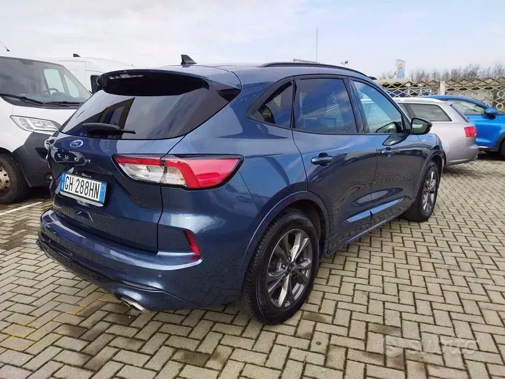 Usata Ford Kuga ST-Line X 120 CV (88 kW) 2022 Blu SUV