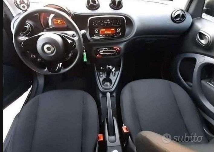 Usata Smart ForTwo Coupé Pure 2022 Utilitaria