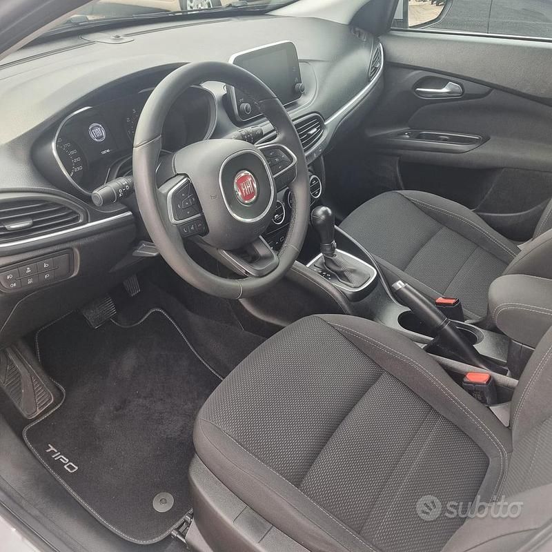 Usata Fiat Tipo S 120 CV (88 kW) 2019 Grigio Station wagon