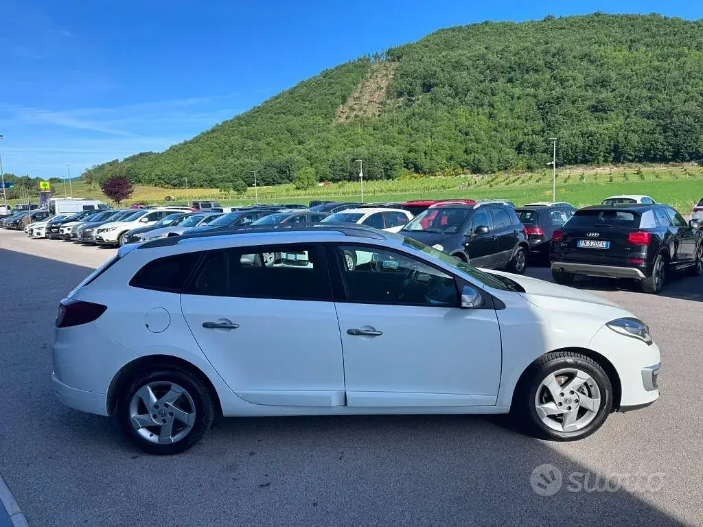 Usata Renault Mégane GrandTour GT 110 CV (80 kW) 2014 Bianco Station wagon