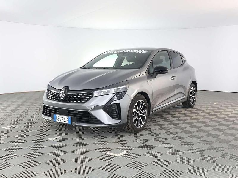 Usata Renault Clio V Techno 91 CV (66 kW) 2024 Grigio scisto Berlina