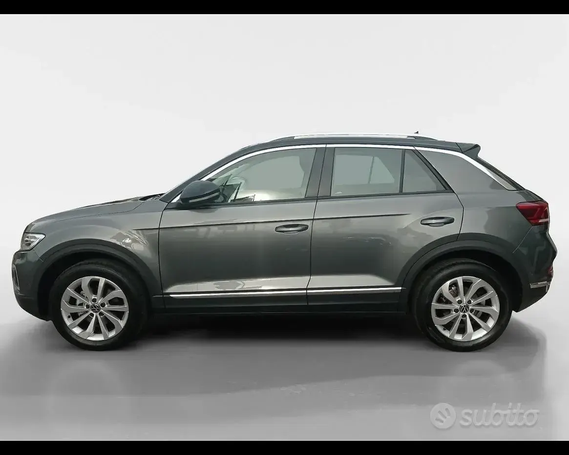 Begagnad VW T-Roc Style 116 HK (85 kW) 2025 Grön SUV