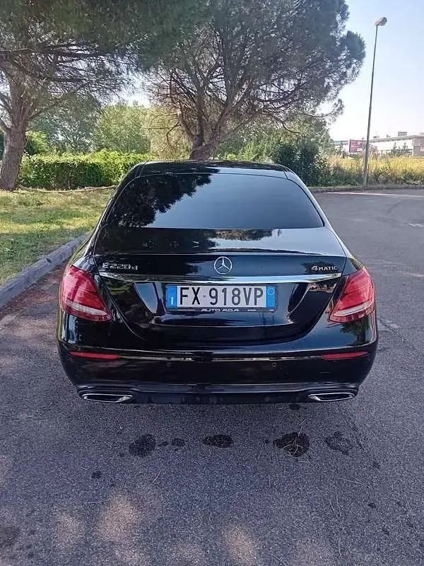 Usata Mercedes E220 194 CV (142 kW) 2019 Berlina