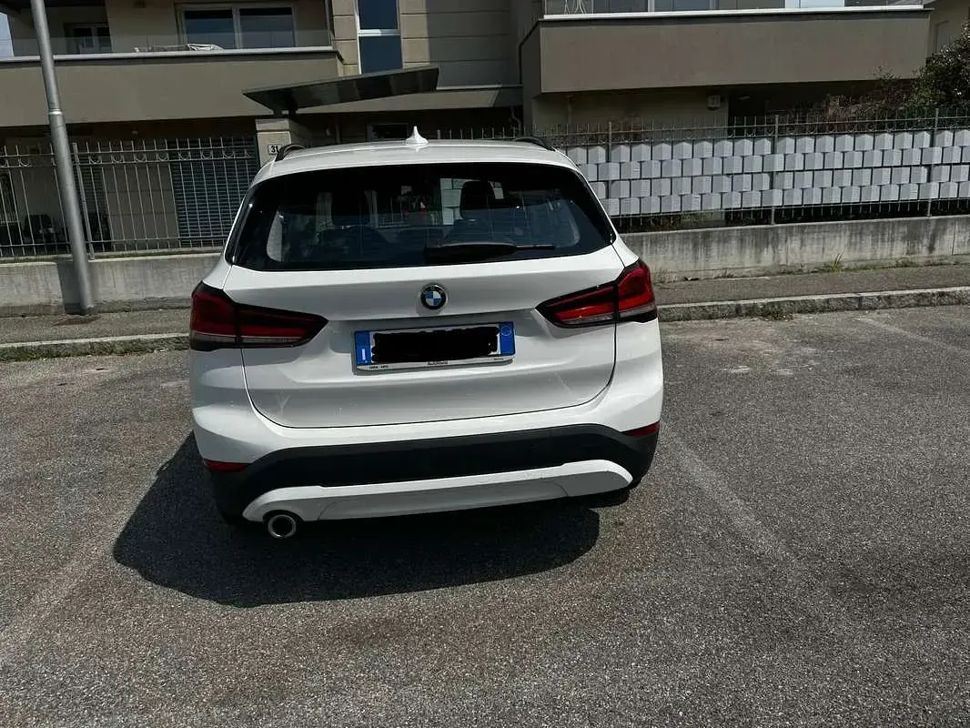 Usata BMW X1 116 CV (85 kW) 2022 Bianco SUV