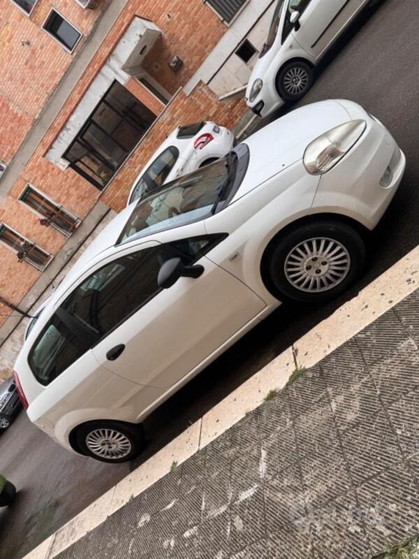 Usato 2006 Fiat Grande Punto Diesel (3.500 €)